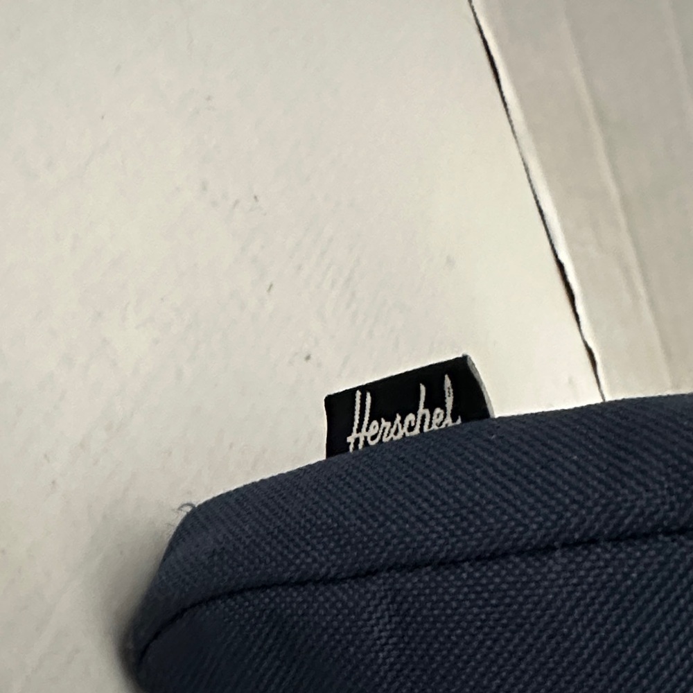 Herschel Supply Company Red and Navy Laptop Bag - Picture 6 of 16